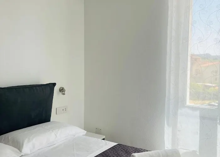 公寓 S'aneddu E Oro *