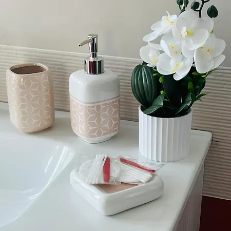 아파트 S'aneddu E Oro *